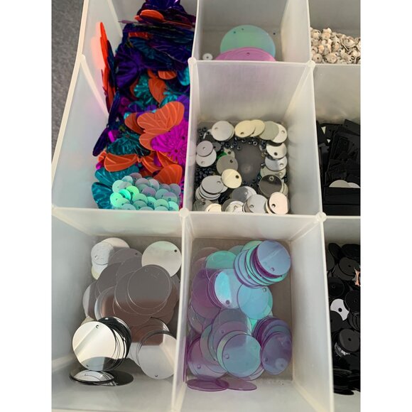 Assorted Sequins & Shapes Craft Box Jewelry Crafts - Picture 2 of 11